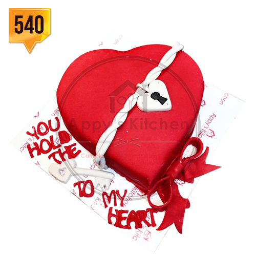 540_Heart shape stweberry foundent cake Rs 1050 per pound